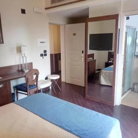 Hotel Borromeo 3*