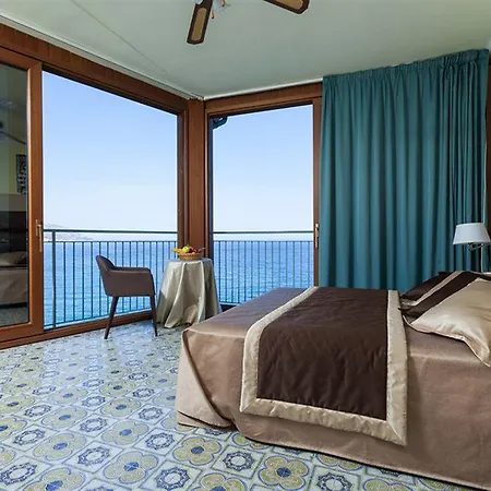 Hotel Borromeo