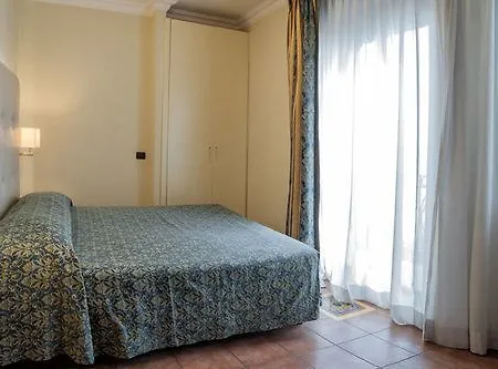 Hotel Borromeo 3*