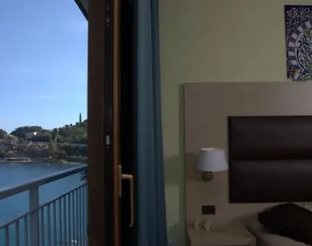 Borromeo Taormina