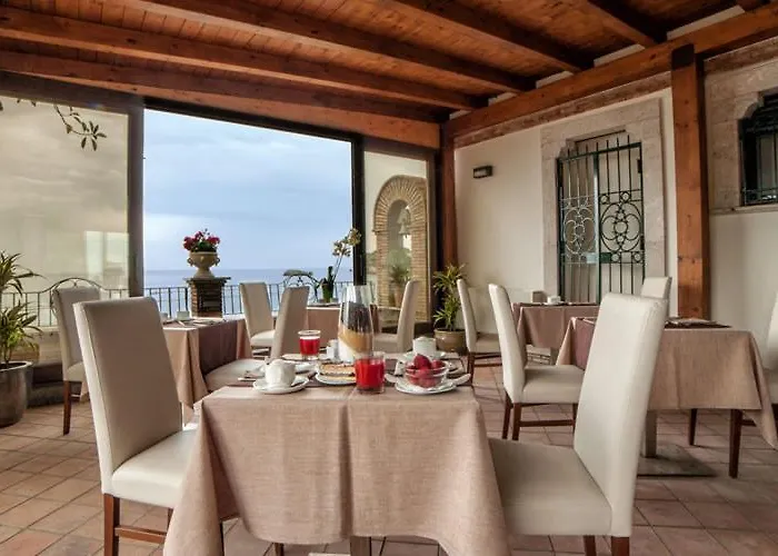 Borromeo 3* Taormina